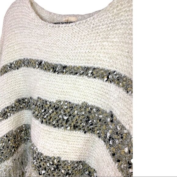 NWT Moth Anthropologie White and Metallic Crocheted Fringed Poncho Sweater - Picture 2 of 9